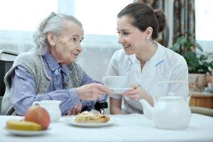 Cuidados para un paciente con Alzheimer