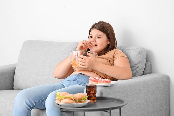 ¿Cuáles son los factores que aumentan el riesgo de obesidad en los niños? 